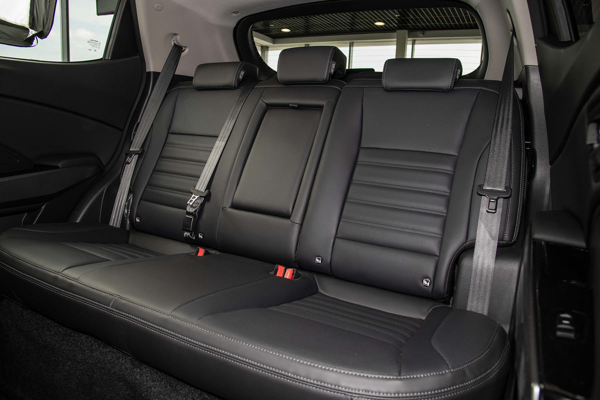 Фото KGM Tivoli I ICON Классический черный I 2025, №11