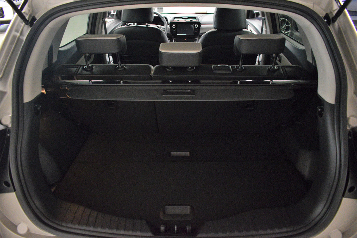 Фото KGM Tivoli I ICON Песочный бежевый I 2024, №17