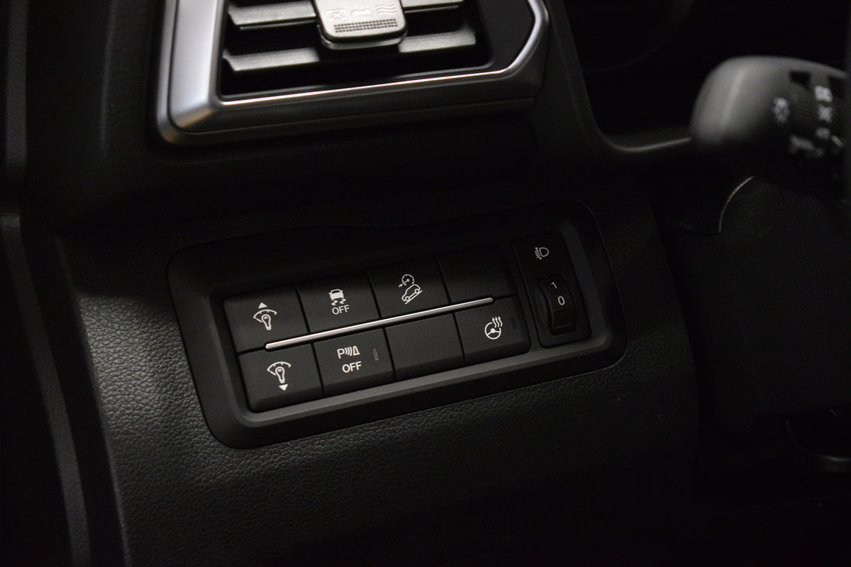 Фото KGM Tivoli I ICON Песочный бежевый I 2024, №12