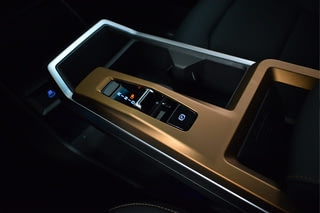 Фото KGM Torres ICON AWD