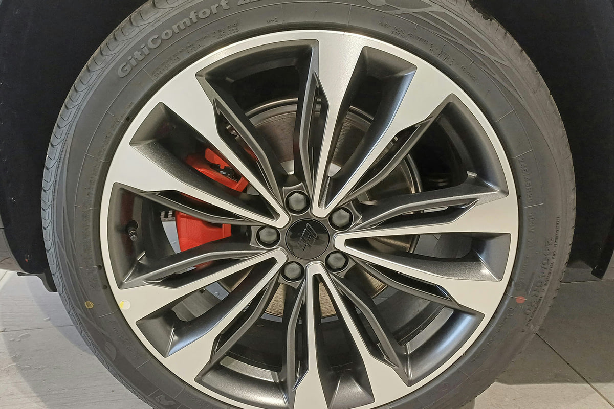 Фото KNEWSTAR 001 I Flagship Crystal White I 2024, №4