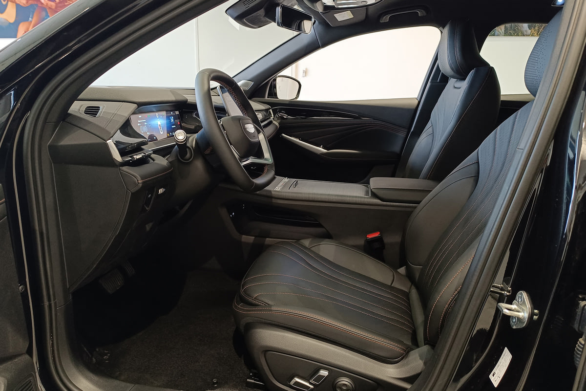 Фото KNEWSTAR 001 I Flagship Sport Crystal White I 2024, №6