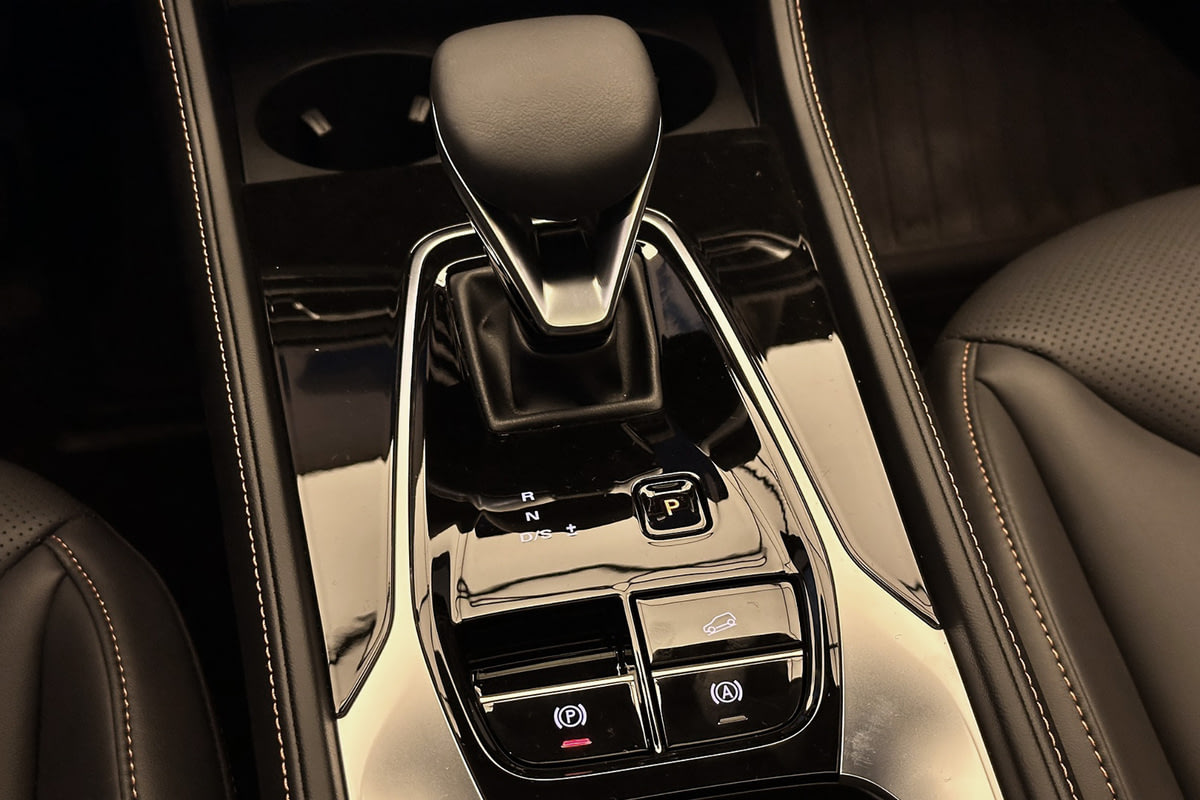 Фото Москвич М70 I Драйв Астраханский черный I 2026, №3