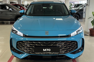 Фото Москвич М70 Драйв