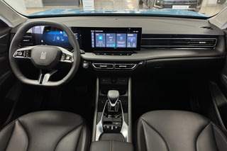 Фото Москвич М70 Драйв