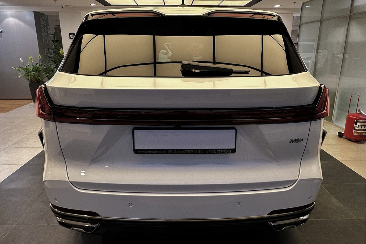 Фото Москвич М90 I Ультимейт Арктический белый I 2026, №12