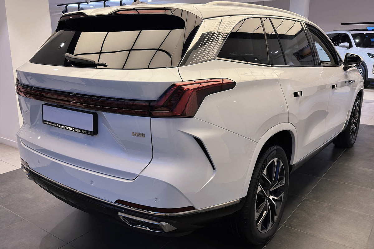 Фото Москвич М90 I Ультимейт Арктический белый I 2026, №11