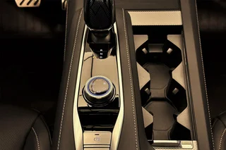 Фото Москвич М90 Ультимейт