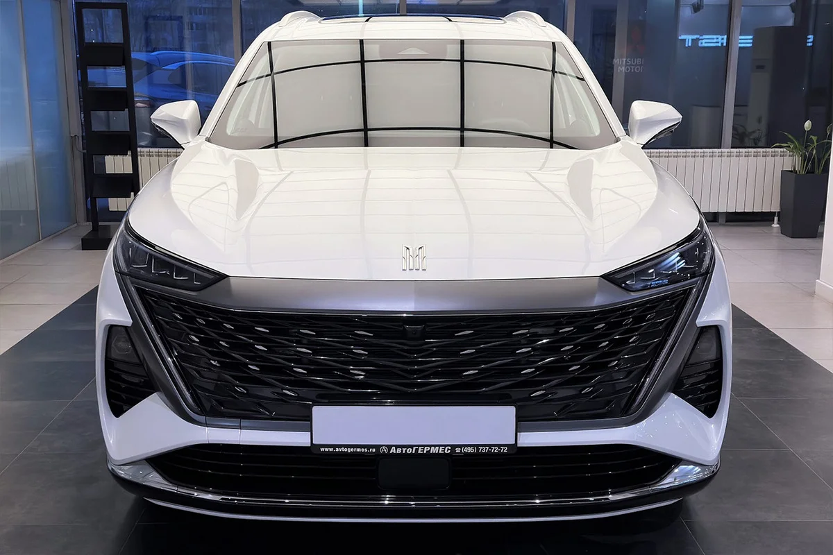 Фото Москвич М90 I Ультимейт Арктический белый I 2026, №2