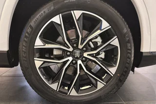 Фото Москвич М90 Ультимейт