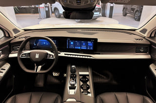 Москвич М90 I Ультимейт Арктический белый I 2026, №14