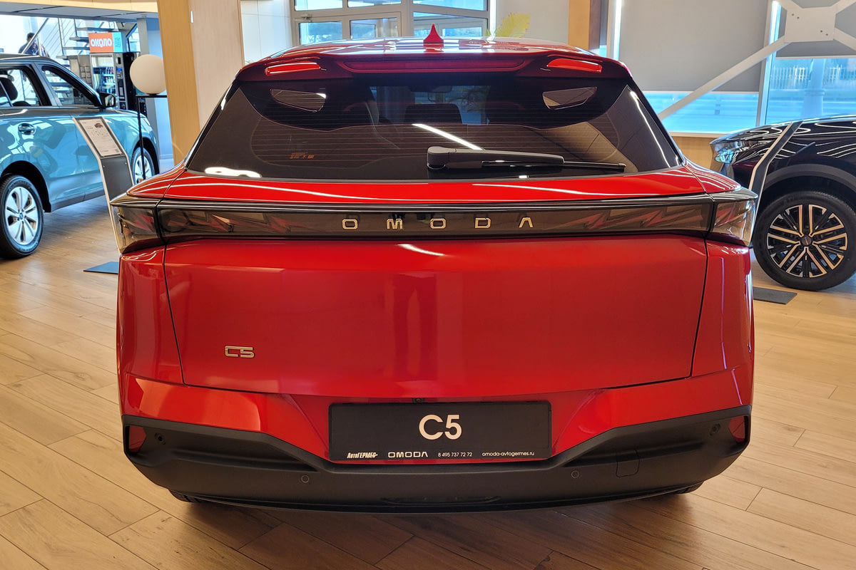 Фото OMODA C5 II Стиль Красный II 2026, №3