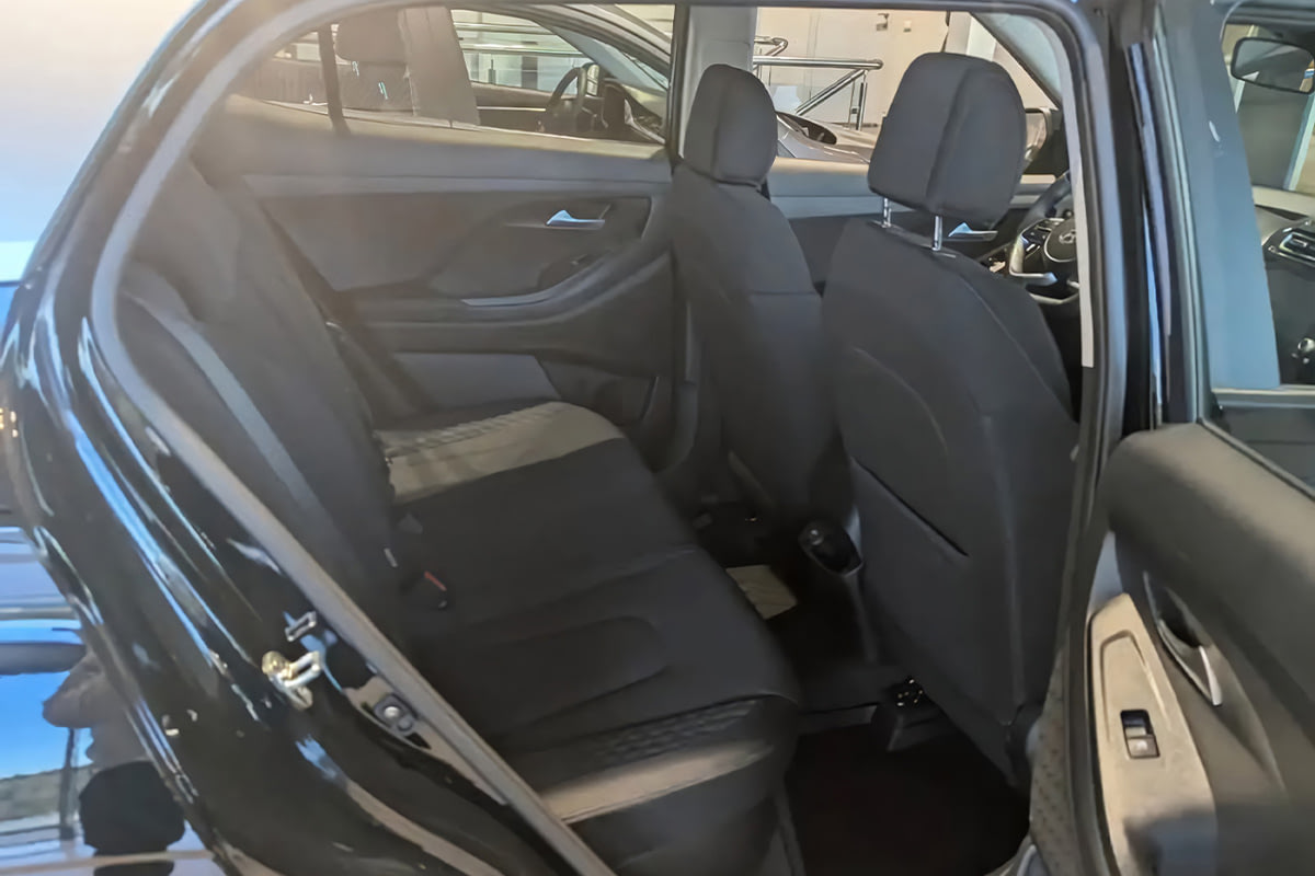 Фото SOLARIS HC I Лайфстайл (Lifestyle) Черный металлик I 2025, №8