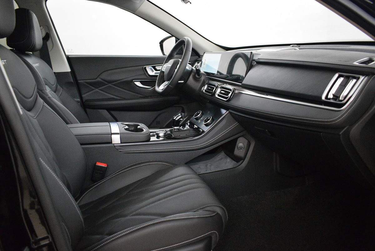 Фото SOUEAST S07 I Comfort 4WD Черный металлик I 2026, №9