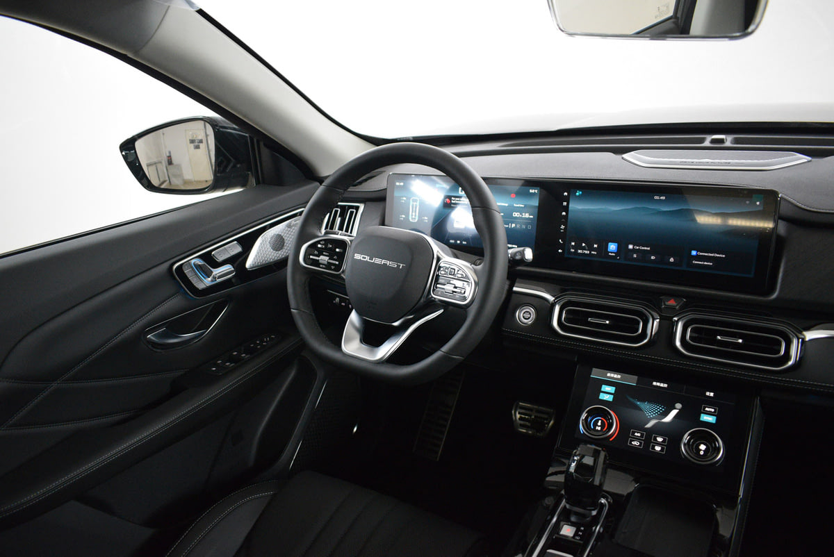 Фото SOUEAST S07 I Comfort 4WD Черный металлик I 2026, №17