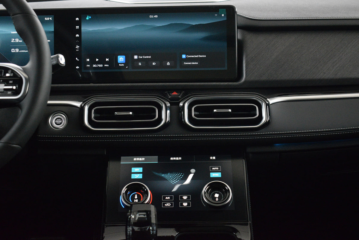 Фото SOUEAST S07 I Comfort 4WD Черный металлик I 2026, №19