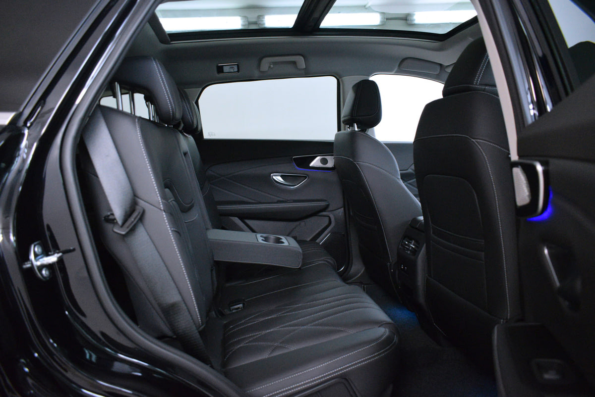 Фото SOUEAST S07 I Premium 4WD Черный металлик I 2025, №17