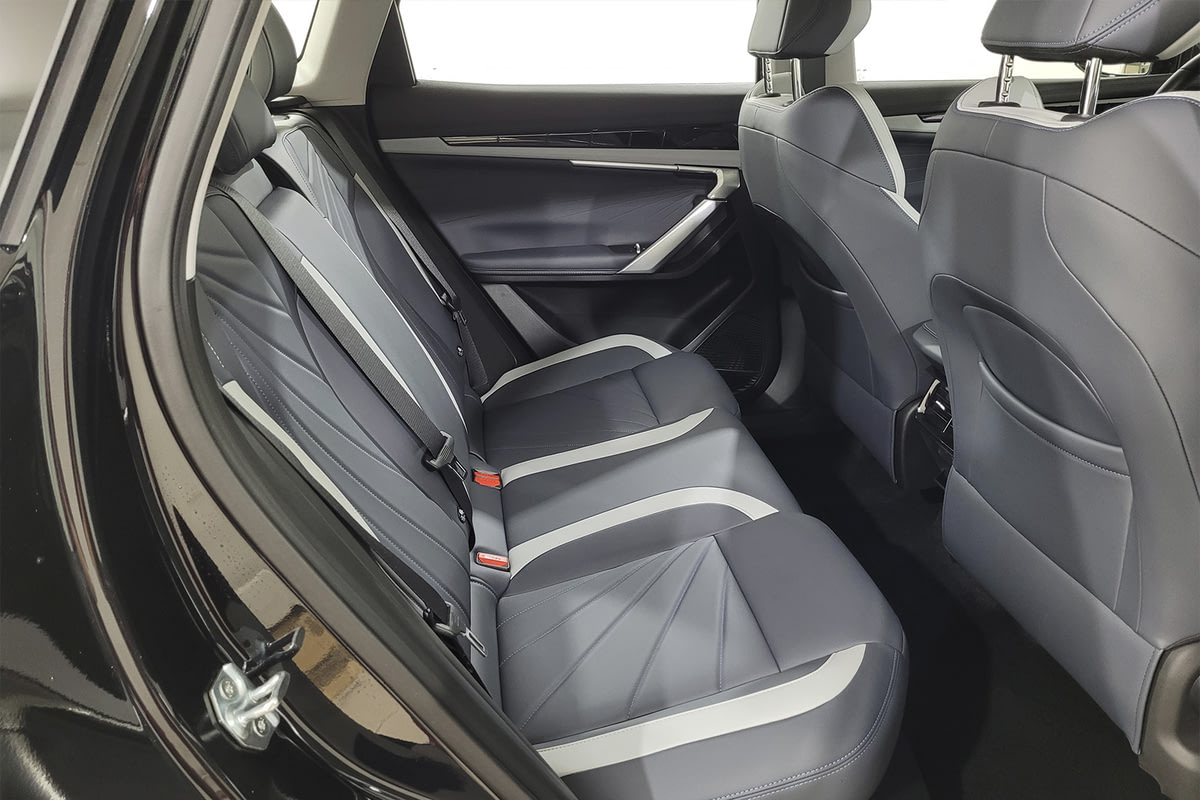 Фото VOLGA K40 I Стандарт Черный металлик I 2026, №8