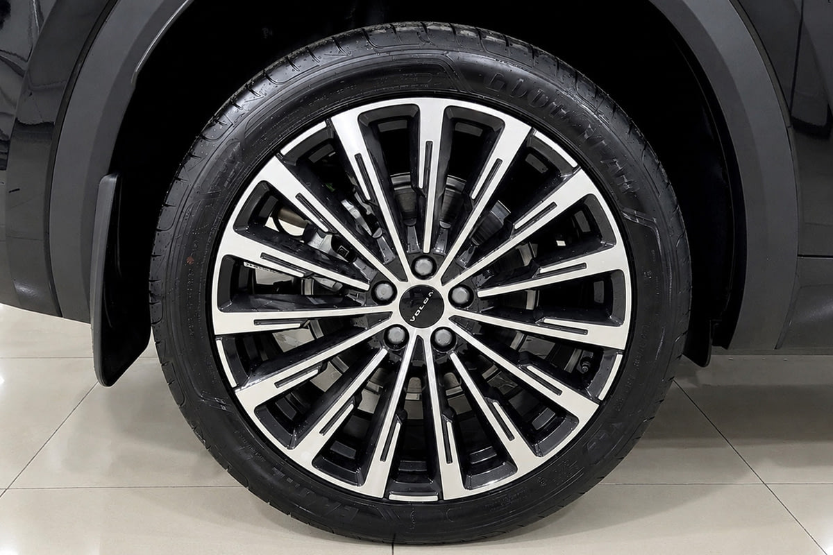 Фото VOLGA K50 I Премиум Черный металлик I 2026, №4