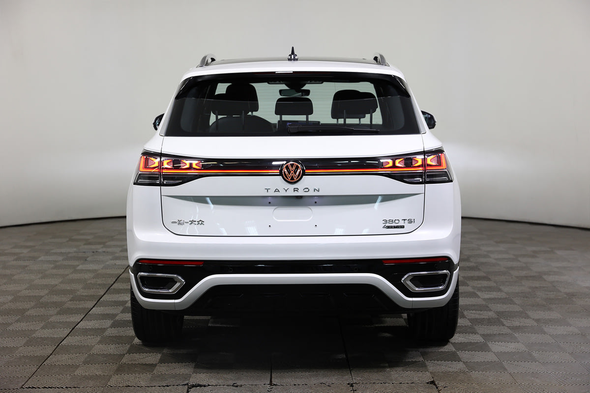 Фото Volkswagen Tayron I Рестайлинг R-Line Pro Белый I Рестайлинг 2024, №10