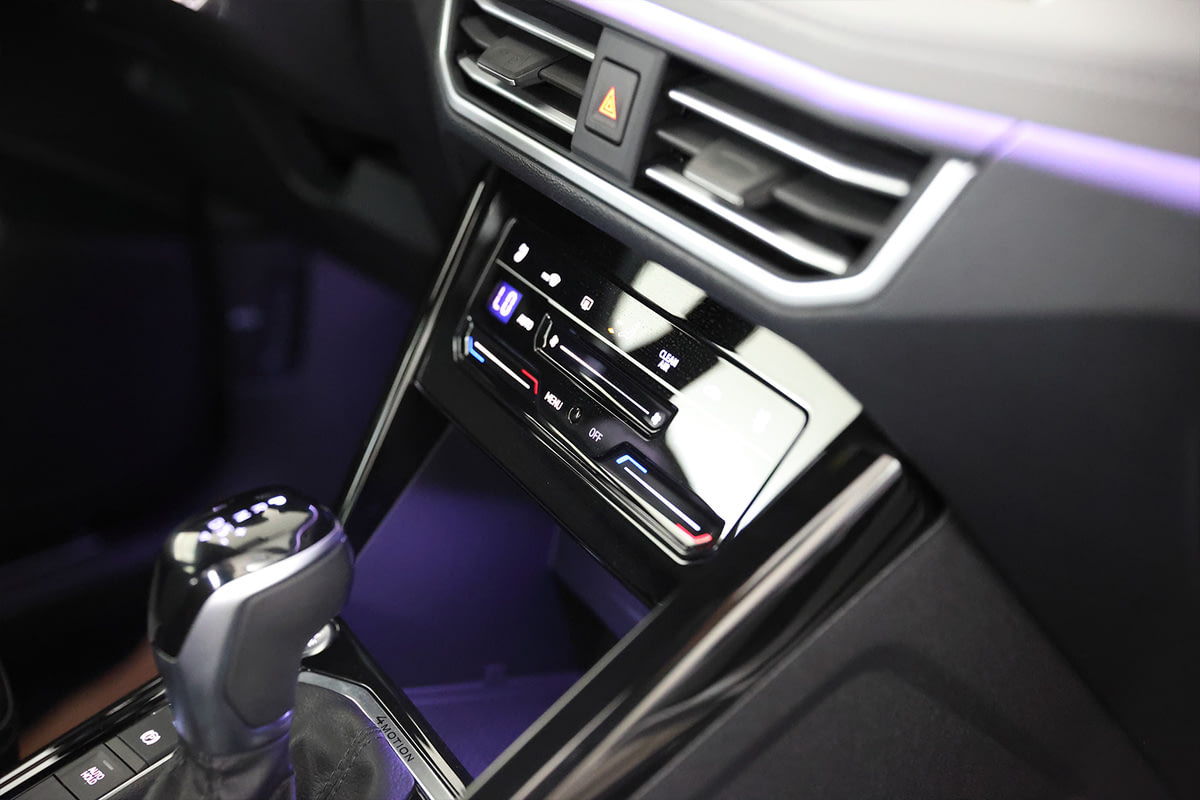 Фото Volkswagen Tayron I Рестайлинг R-Line Pro Белый I Рестайлинг 2024, №17