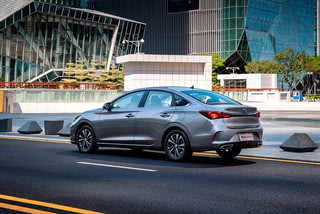 Фото экстерьера CHANGAN Eado PLUS №21