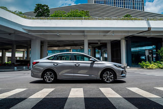 Фото экстерьера CHANGAN Eado PLUS №22