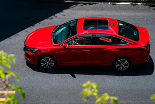 Фото экстерьера CHANGAN Eado PLUS №6