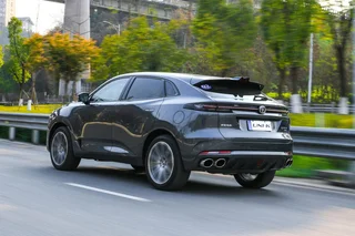 Фото экстерьера CHANGAN UNI-K №3