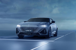 Фото экстерьера CHANGAN UNI-V №3