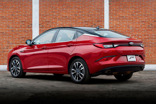 Фото экстерьера JAC J7 №4