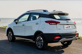 Фото экстерьера JAC JS3 №7