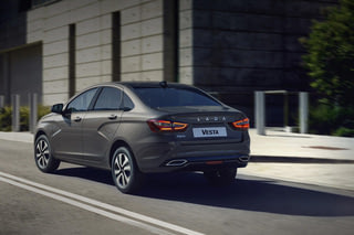 Әйелі басқа біреудің ұрығымен үйге келеді