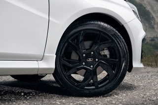 Фото экстерьера LADA Vesta SW Sportline №23