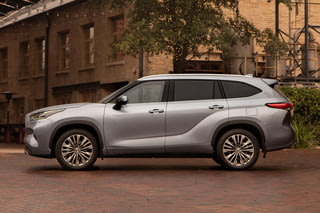 Фото экстерьера TOYOTA Highlander №14