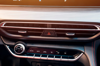 Фото интерьера CHANGAN Eado PLUS №10