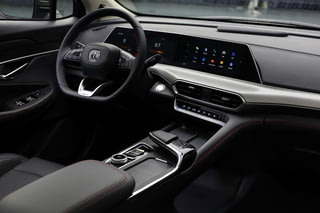 Фото интерьера CHANGAN UNI-T №1