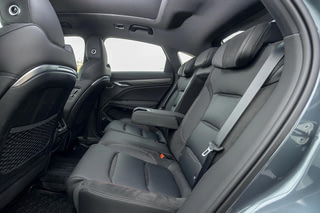 Фото интерьера GEELY KNEWSTAR 001 №11