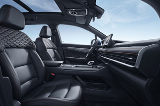 Фото интерьера GEELY Okavango №4