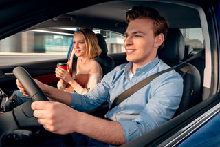 Фото интерьера HYUNDAI Solaris (Solaris HS) №5