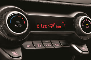 Фото интерьера Kia Rio X (Solaris KRX) №10