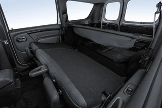 Фото интерьера LADA Largus Cross №15