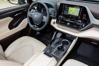 Фото интерьера TOYOTA Highlander №7