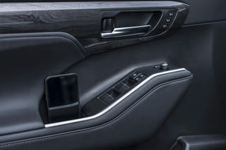 Фото интерьера TOYOTA Highlander №16