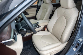 Фото интерьера TOYOTA Highlander №4