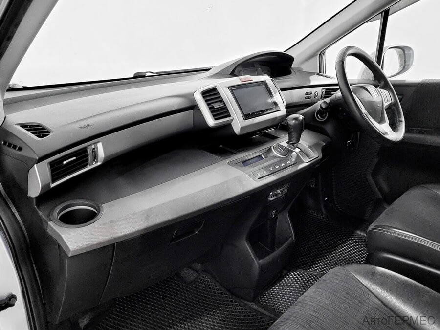 Фото Honda Freed I Рестайлинг 2 с пробегом | №11