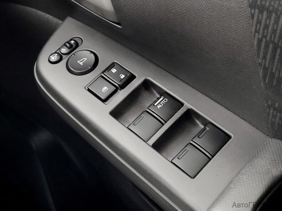 Фото Honda Stepwgn IV Рестайлинг с пробегом | №10