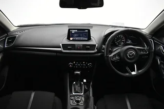 Фото MAZDA Axela III Рестайлинг с пробегом