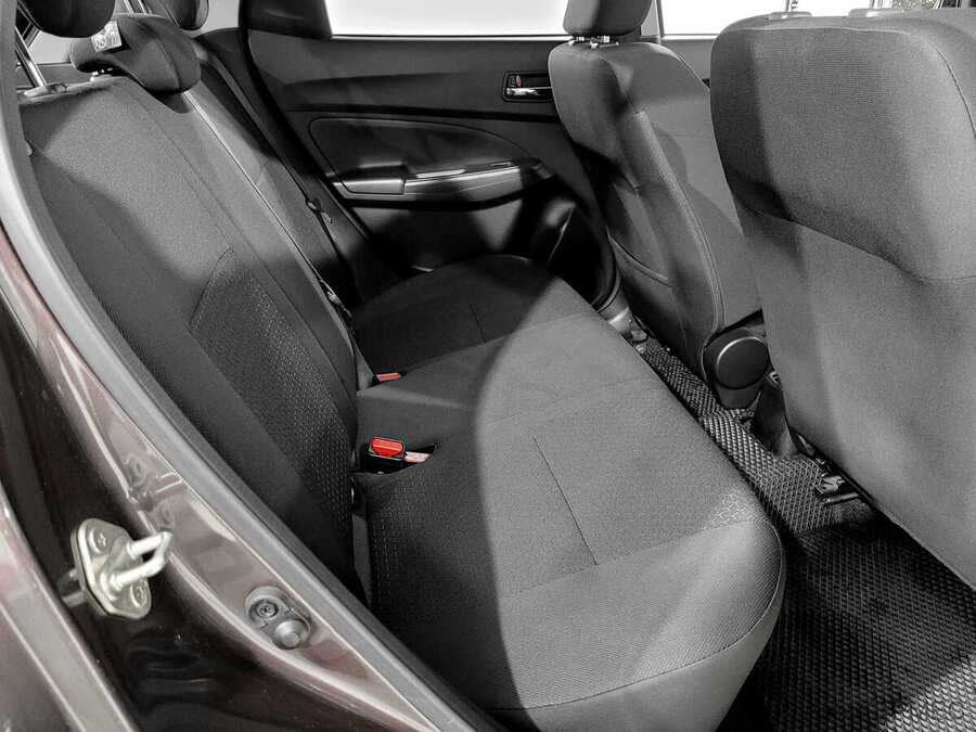 Фото SUZUKI Swift V с пробегом | №12 Фото SUZUKI Swift V с пробегом | №12