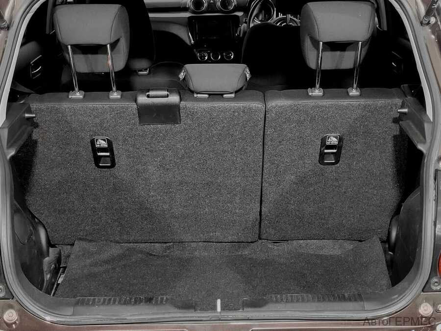 Фото SUZUKI Swift V с пробегом | №13 Фото SUZUKI Swift V с пробегом | №13